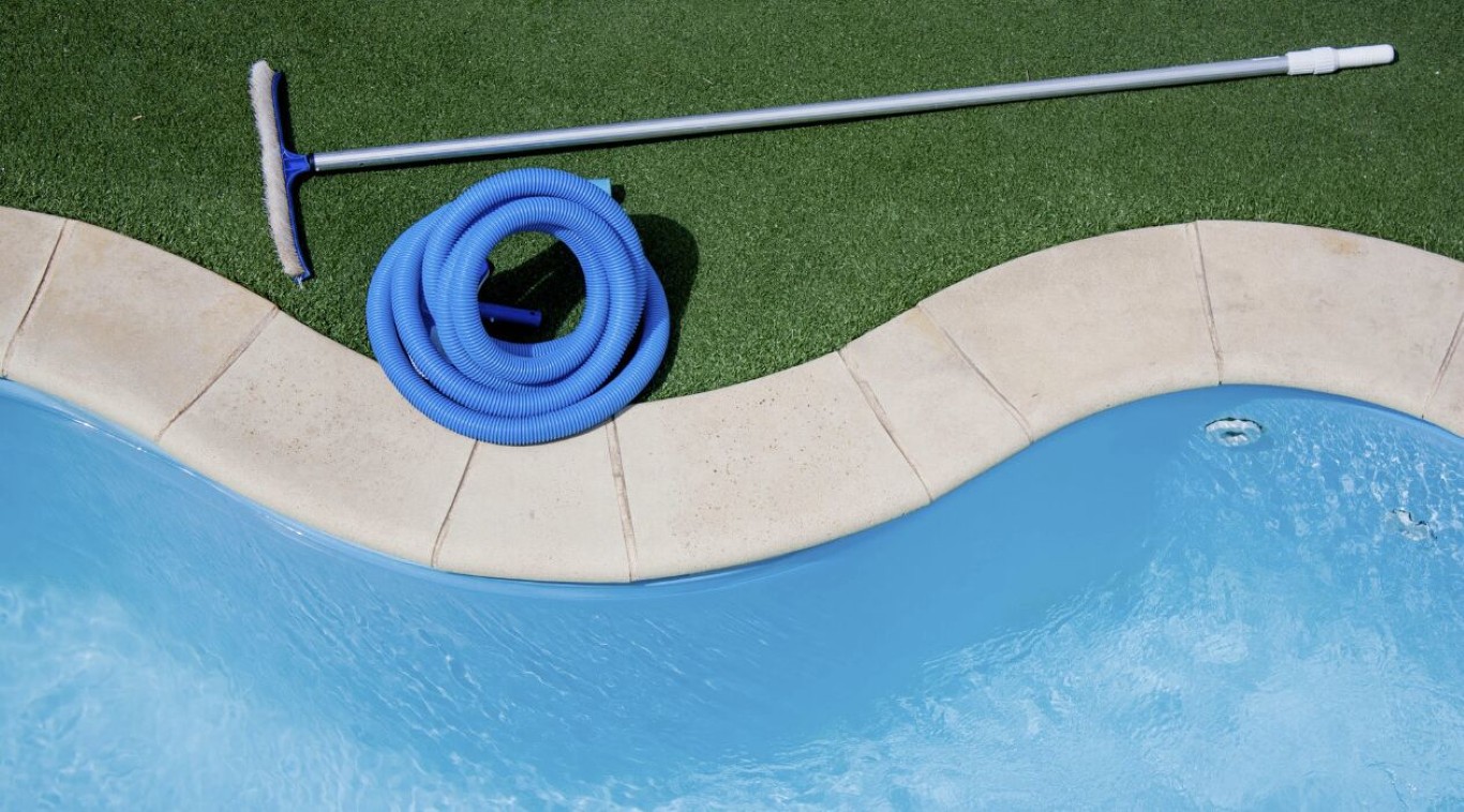 Pool cleaning equipment and supplies used by professional technicians in Paramount, CA